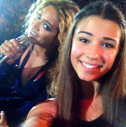 Beyonce-Selfie